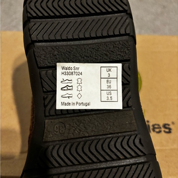 Kids Sandels - Picture 3 of 3